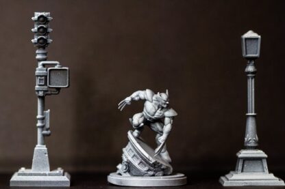 Claw Man with 35mm base