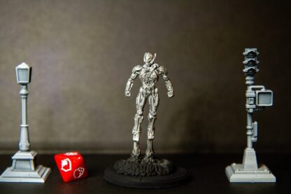 Ultimatron de Trident Studio avec sa base 50mm