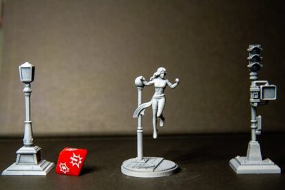 Classic Miss Wonder avec sa base 35mm de Nuclear Firefly