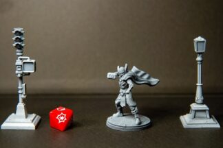 Lady Thor de Trident Studio avec sa base 35mm