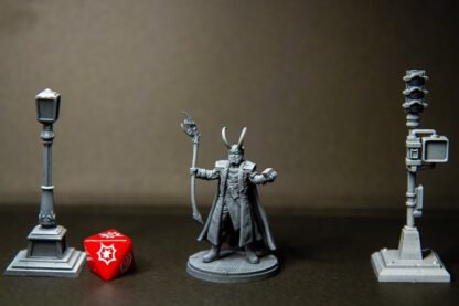 Loki de Trident Studio avec sa base 35mm